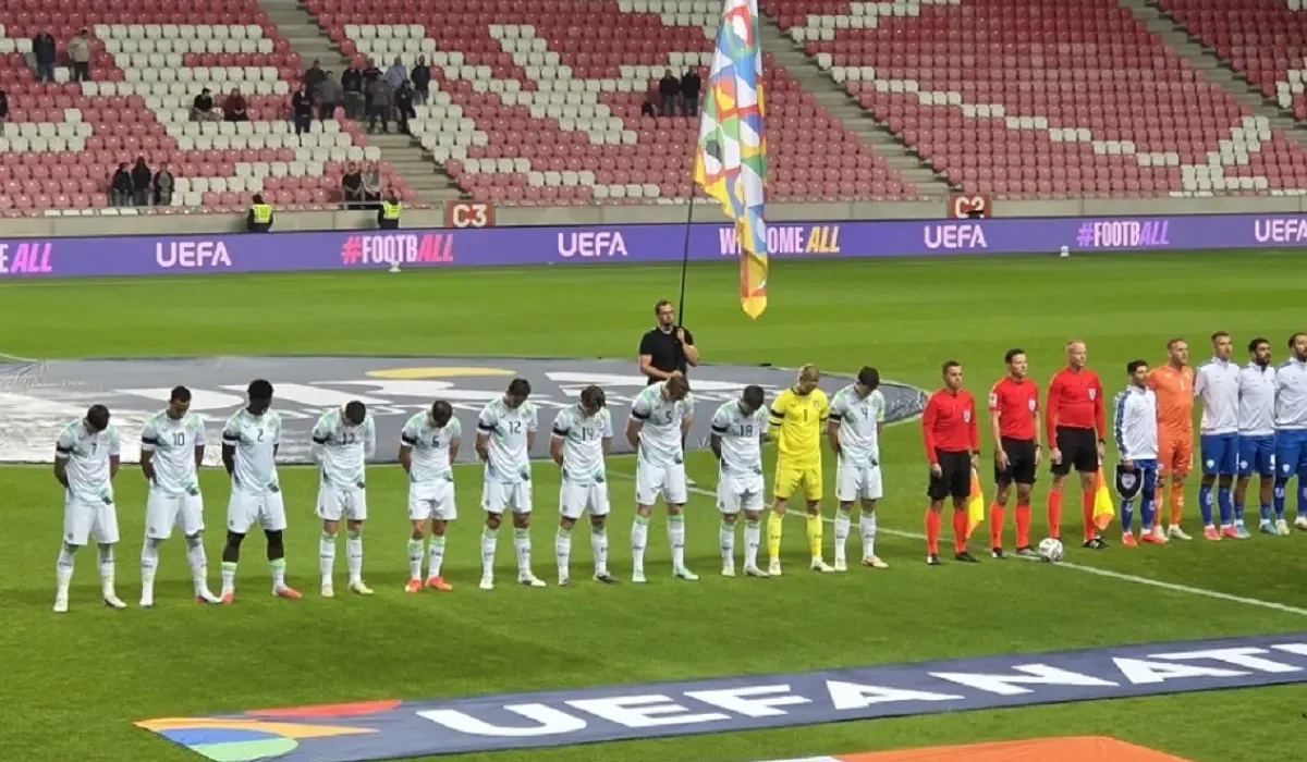 Los jugadores de Irlanda bajaron la mirada durante el himno de Israel en la Nations League