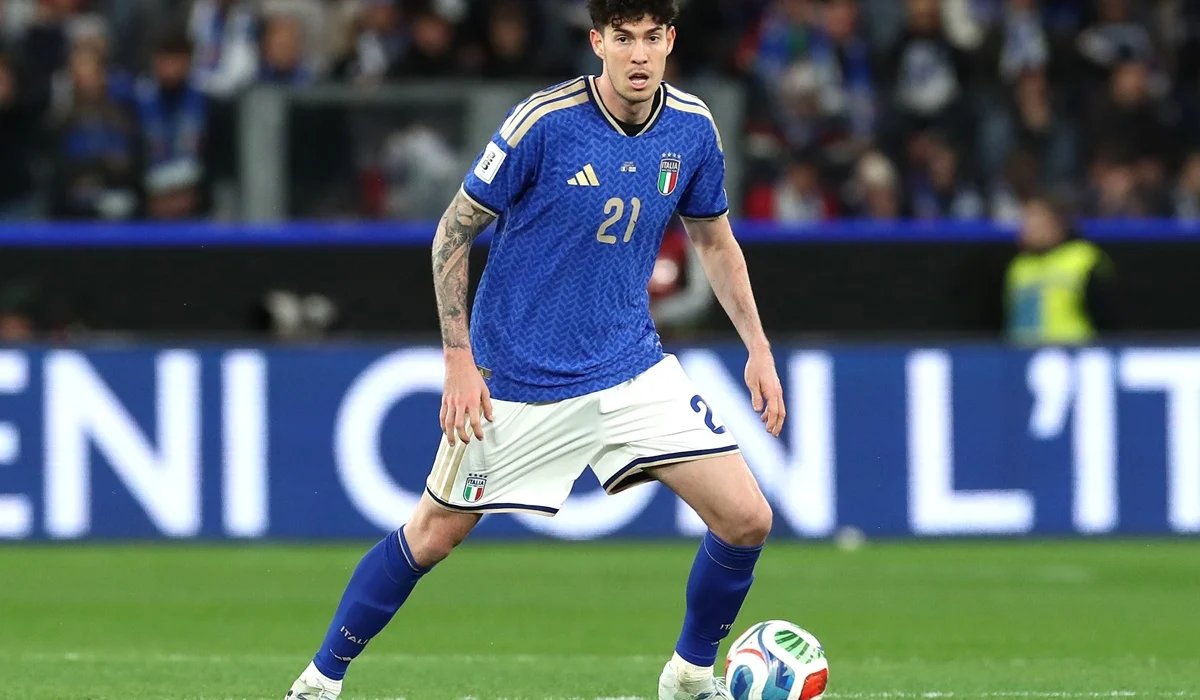 Bastoni anotó el primer gol de la nueva etapa de Mancini en Italia