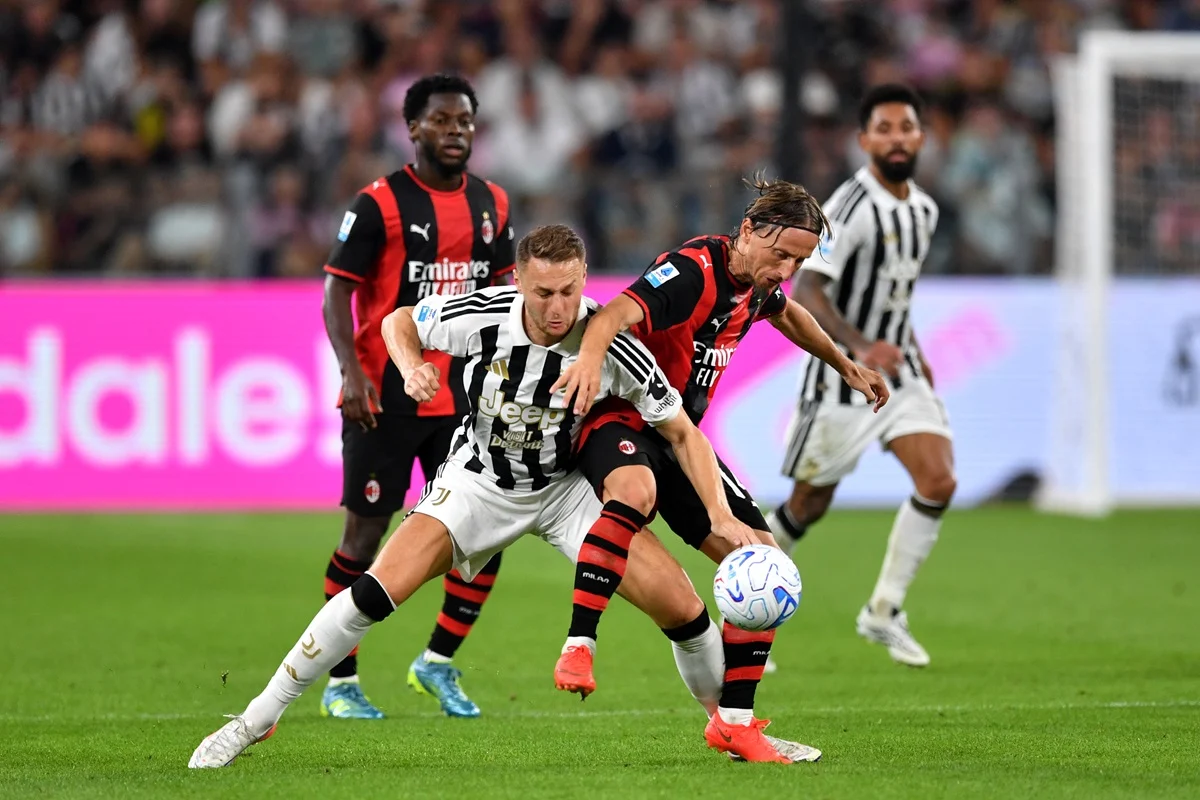 Juventus fue más pero solo empató con Milan en el clásico