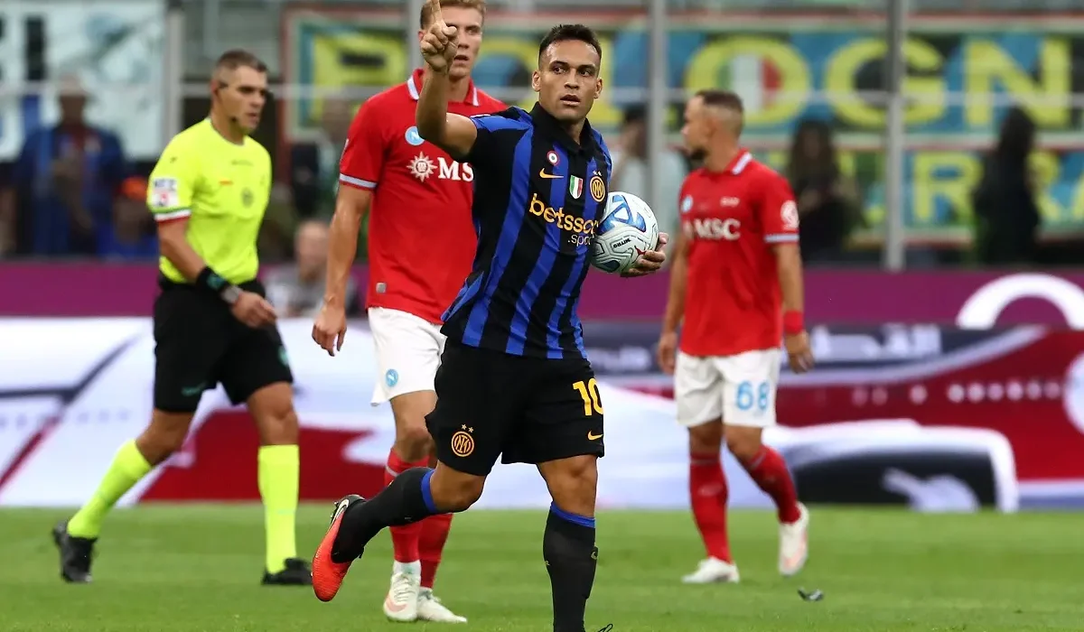 Lautaro Martínez fue héroe del Inter con un doblete: remontó al Napoli y ganó un partidazo 3-2