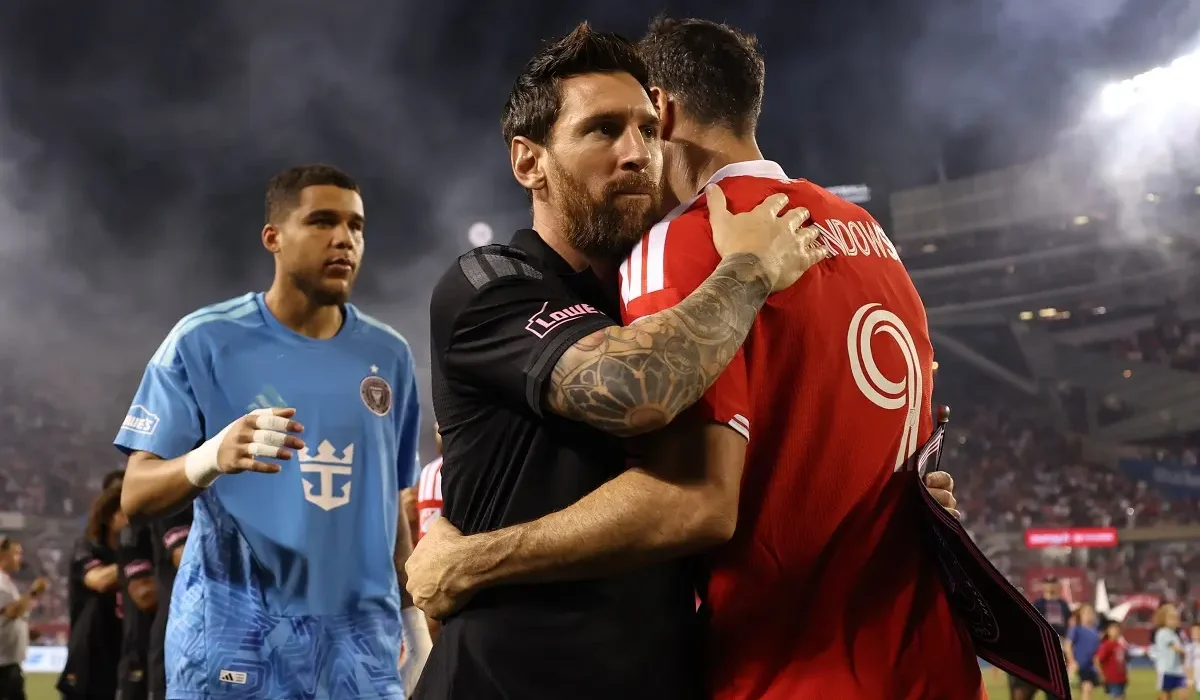 Inter Miami empató con Chicago Fire por la MLS: goles de Lewandowski y Casemiro, y asistencia de Messi
