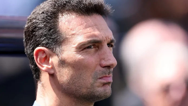 Lionel Scaloni fue a Monza para ver la Fórmula 1 y alentó a Colapinto: “Lautaro le dio suerte”