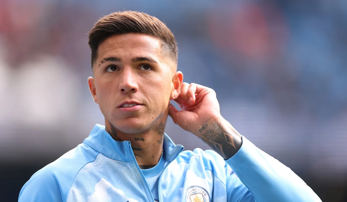 Enzo Fernández hizo su debut con Manchester City en un cambio de último momento