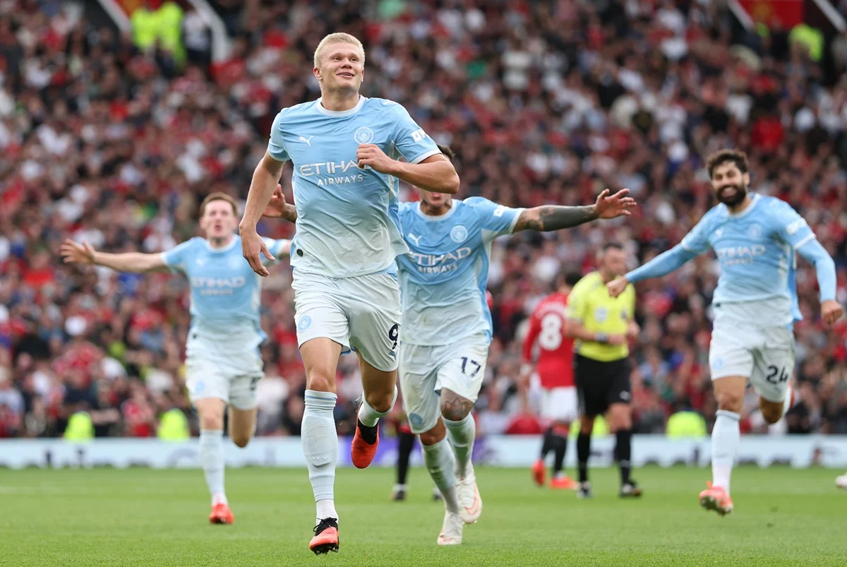 Manchester City ganó un clásico polémico y caliente ante el United