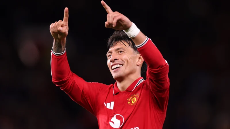 Lisandro Martínez convirtió con Manchester United el primer gol de su carrera en Champions League
