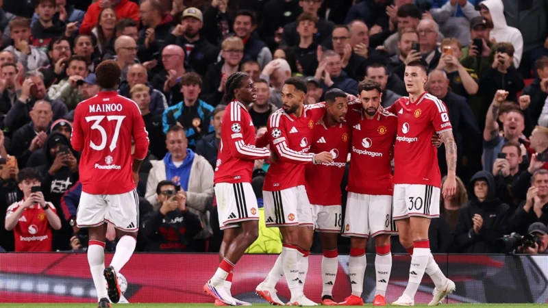 Manchester United volvió a la Champions League con cómoda goleada sobre el debutante Sabah