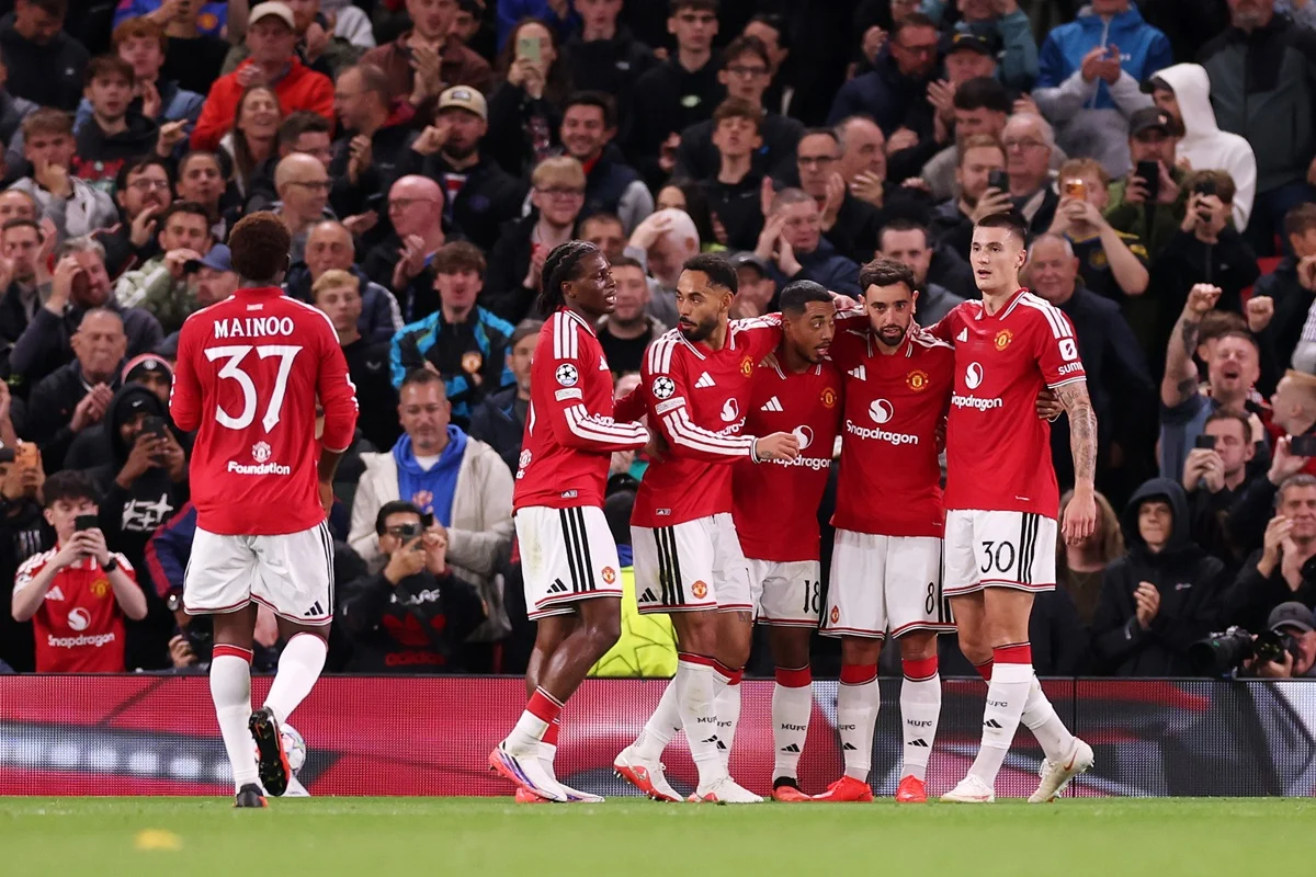 Manchester United volvió a la Champions League con cómoda goleada sobre el debutante Sabah