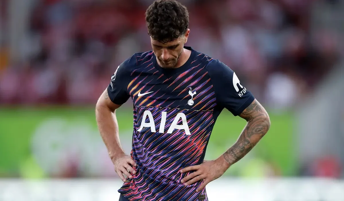 Marcos Senesi, suplente en Tottenham para recibir al Everton: Rodrigo Bentancur, titular