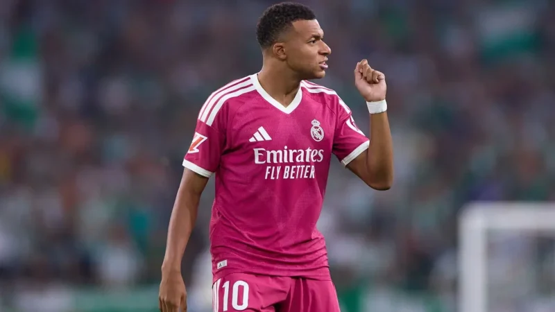 Mbappé y el Balón de Oro: “Yo siempre pienso que soy el mejor del mundo, es un buen año para ganarlo»
