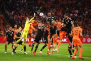 Países Bajos y Alemania empataron en el debut de Xavi y Klopp