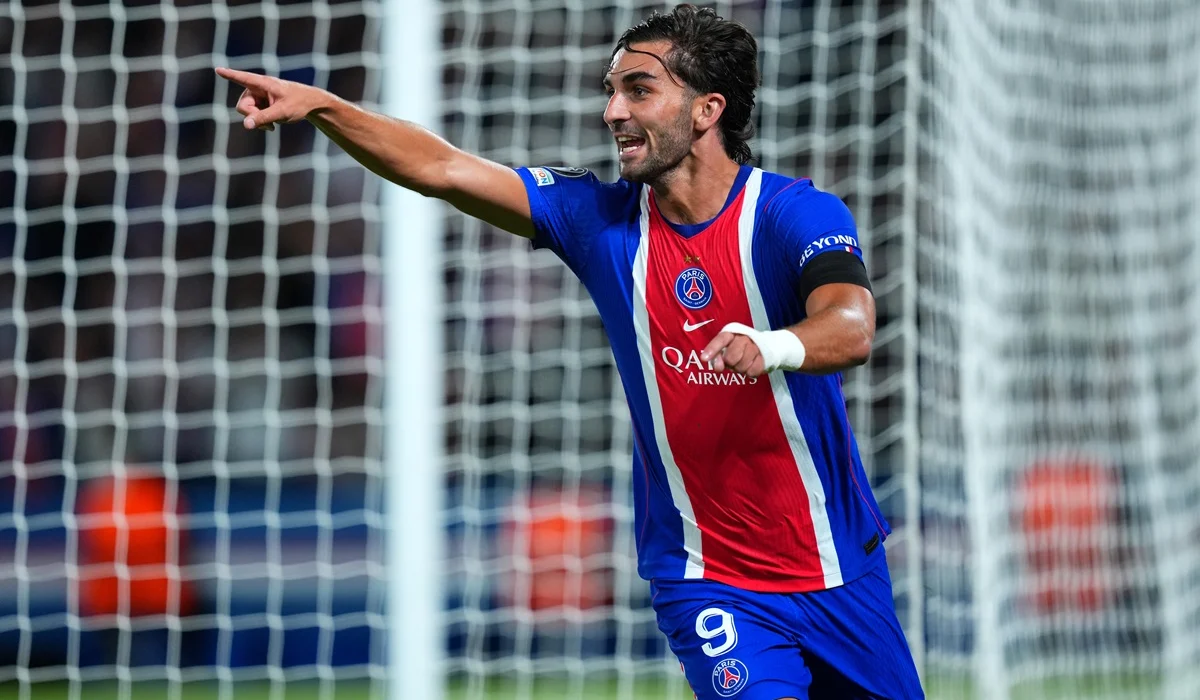 Ferrán Torres anotó su séptimo gol en seis partidos con PSG