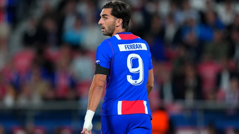 Ferrán Torres volvió al gol en PSG y llegó a los 19 en Champions League