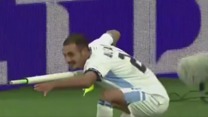 Polémico festejo en el gol de Israel ante Austria: Abu Farkhi simuló un disparo con el banderín del córner