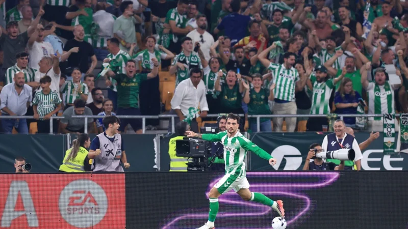 Troy Parrott marcó su primer con gol Betis y ante Real Madrid