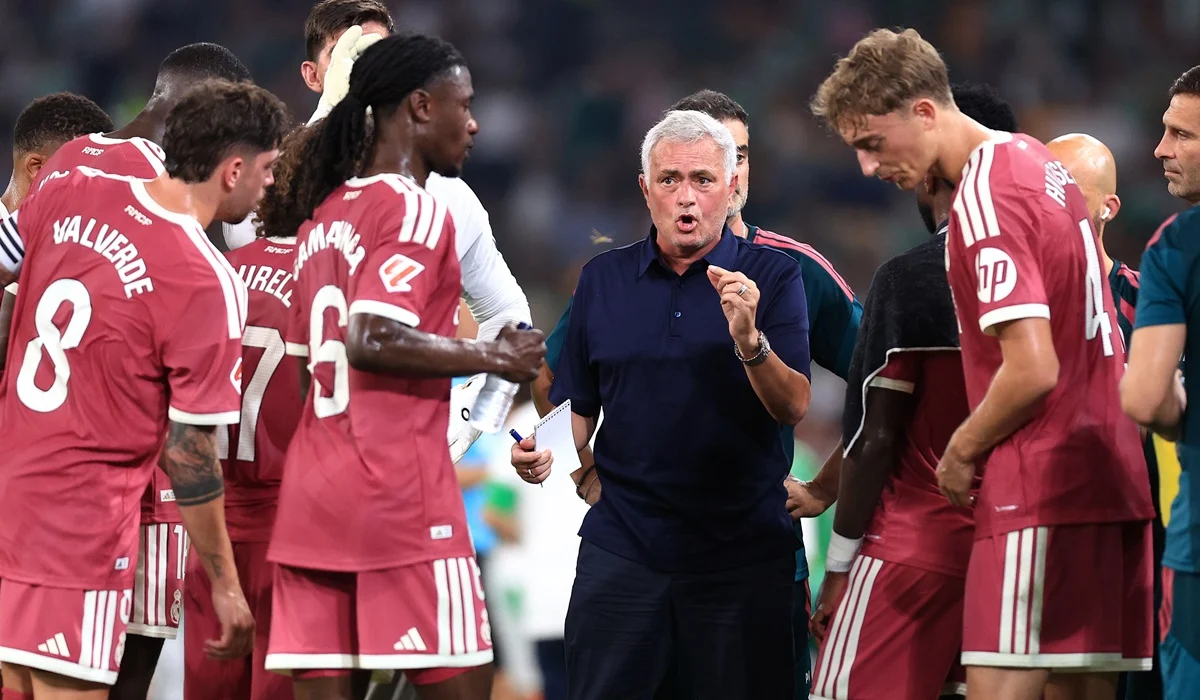 Mourinho estalló tras la derrota: «Betis jugó a empatar y le salió el gordo»