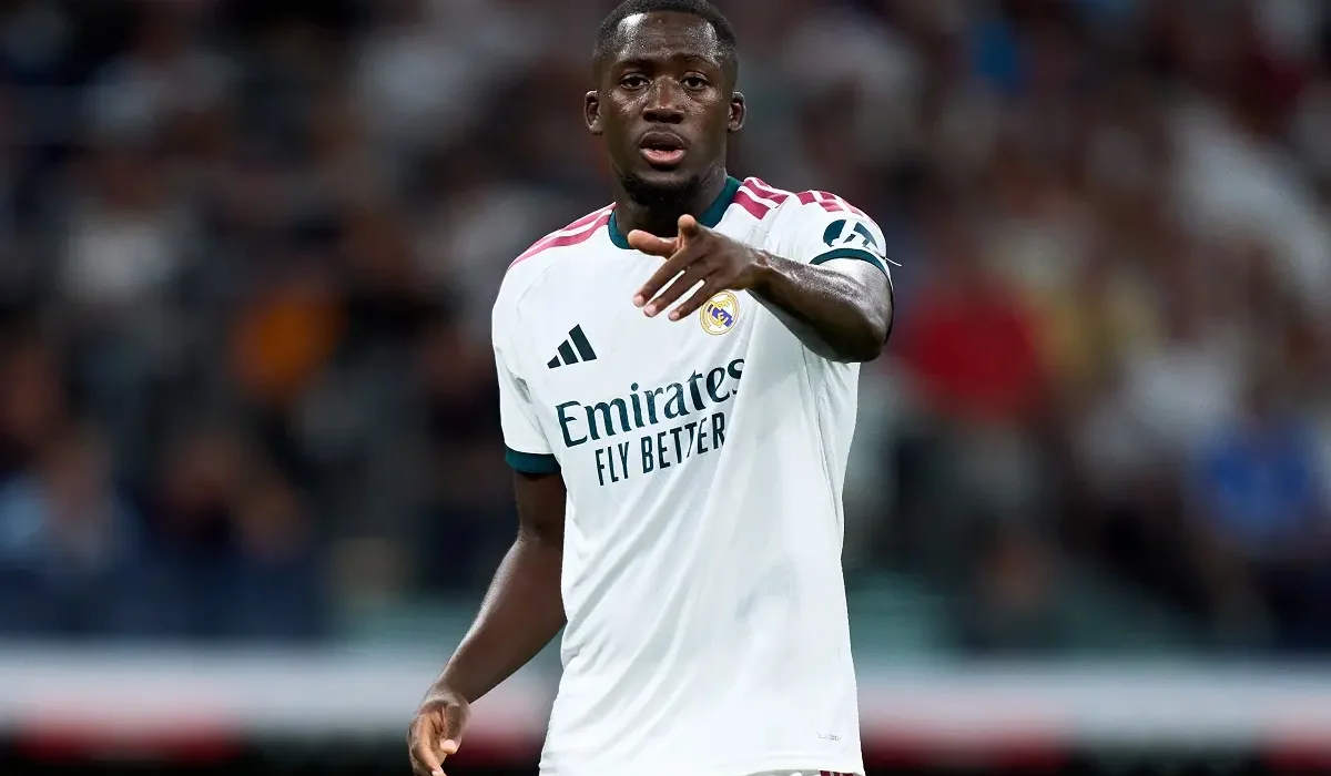 Se confirmó la lesión de Ibrahima Konaté en Francia y Leny Yoro será su reemplazante
