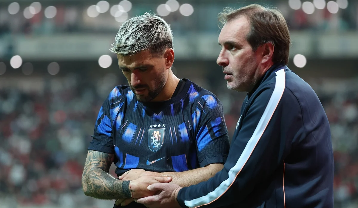De Arrascaeta se fracturo en Uruguay y será baja en Flamengo