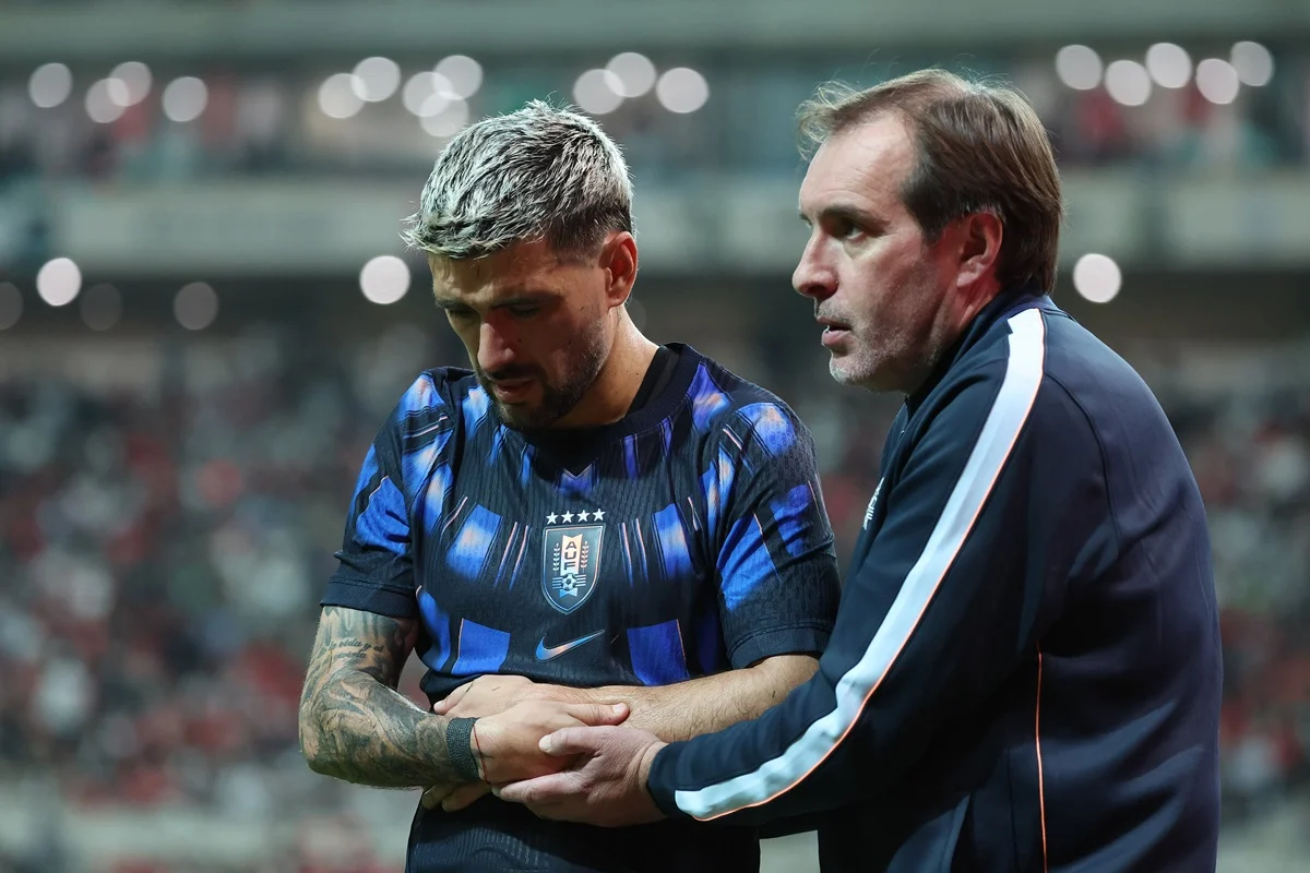 De Arrascaeta se fracturo en Uruguay y será baja en Flamengo