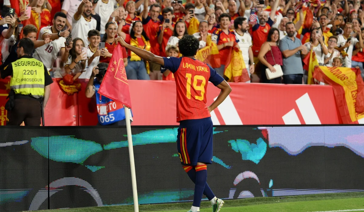 Croacia ni la tocó y España ya gana con gol de Lamine Yamal