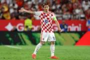 El público de España ovacionó de pie a Luka Modric de Croacia