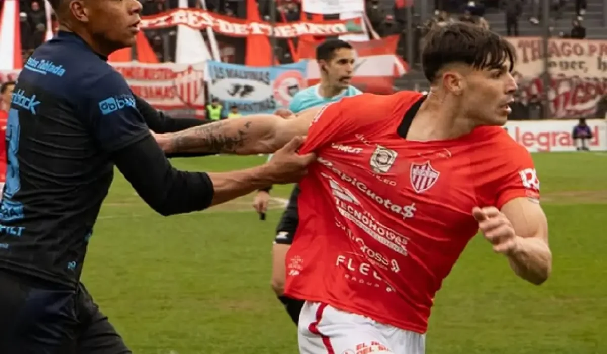 Liniers dio la sorpresa y bajó a Talleres en Escalada