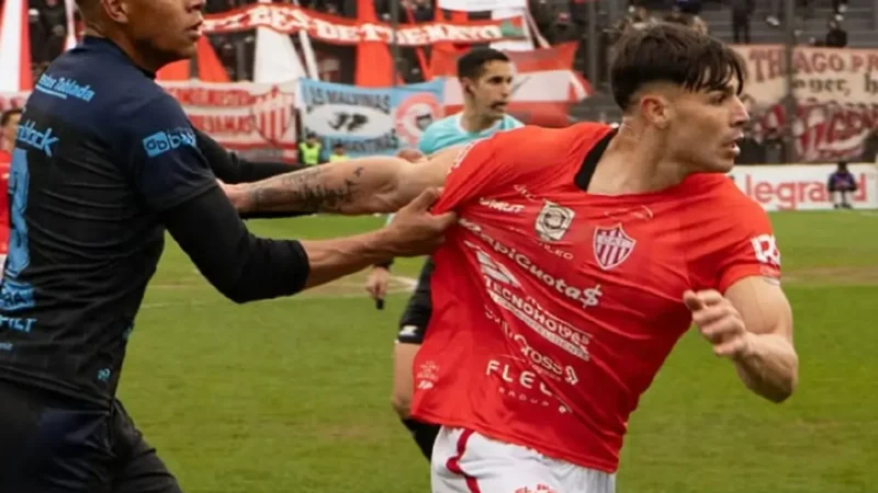 Liniers dio la sorpresa y bajó a Talleres en Escalada