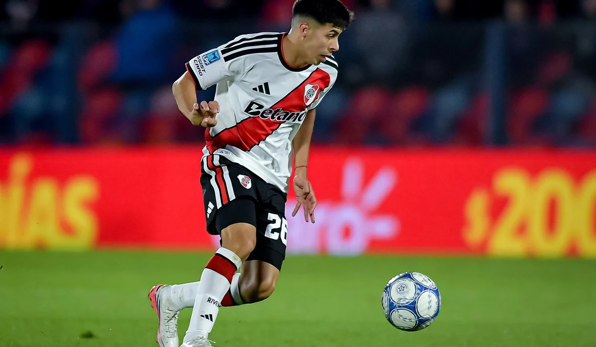 River amplió ante Independiente Rivadavia con golazo de Galván