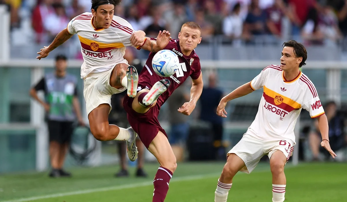 Roma le ganó a Torino y lidera con puntaje ideal
