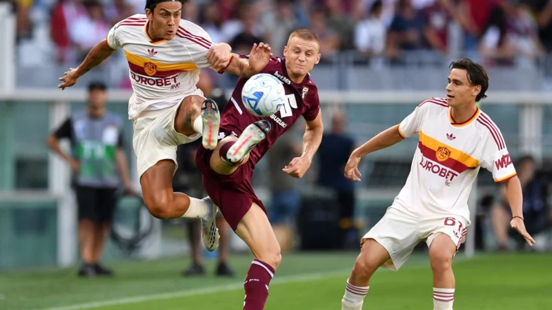 Roma le ganó a Torino y lidera con puntaje ideal