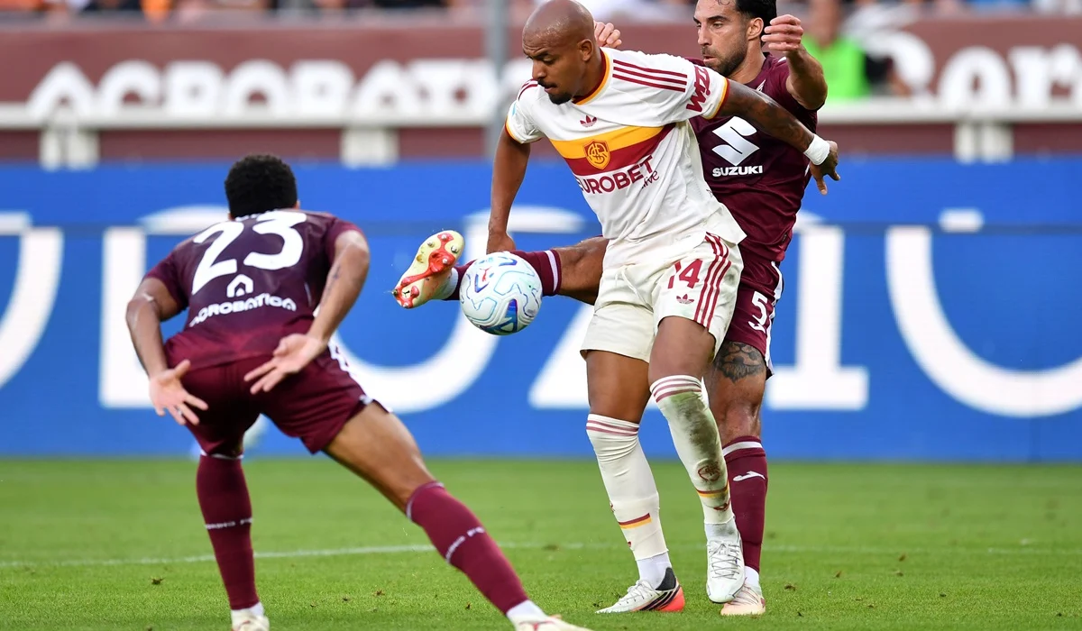 Donyell Malen volvió al gol con Roma y lleva 6 en 4 partidos de Serie A