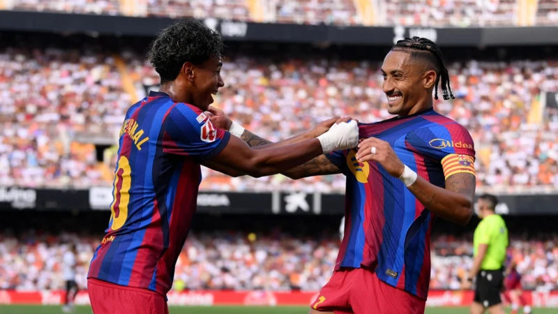 Barcelona aplastó a Valencia y lidera La Liga con 17 goles en cuatro partidos