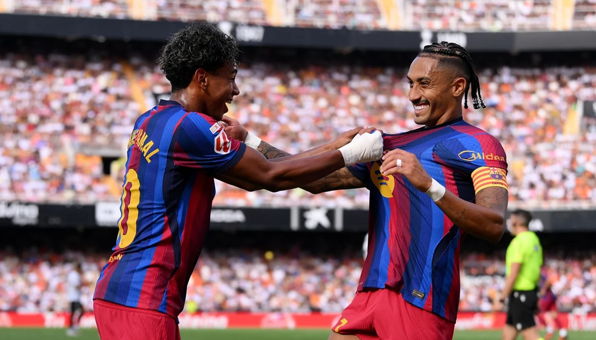 Barcelona aplastó a Valencia y lidera La Liga con 17 goles en cuatro partidos