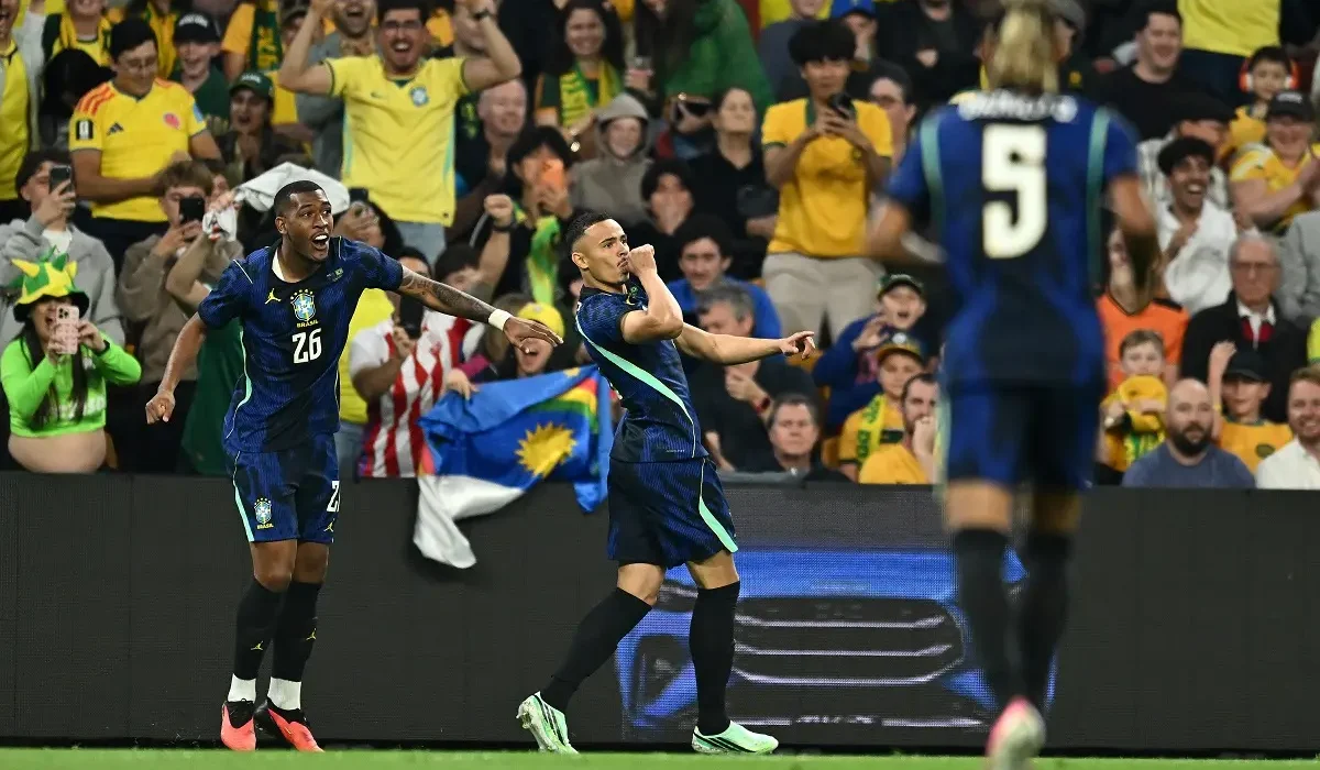 Vanderson hizo un golazo ante Australia y debutó en la red con la Selección de Brasil