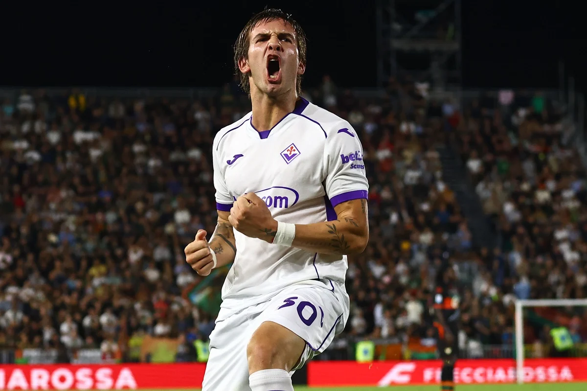 Mastantuono igualó en un partido de Fiorentina todos sus goles en Real Madrid
