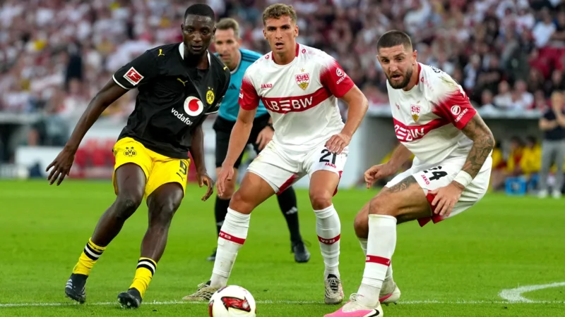 Borussia Dortmund ganó en Stuttgart y es el único líder de Bundesliga
