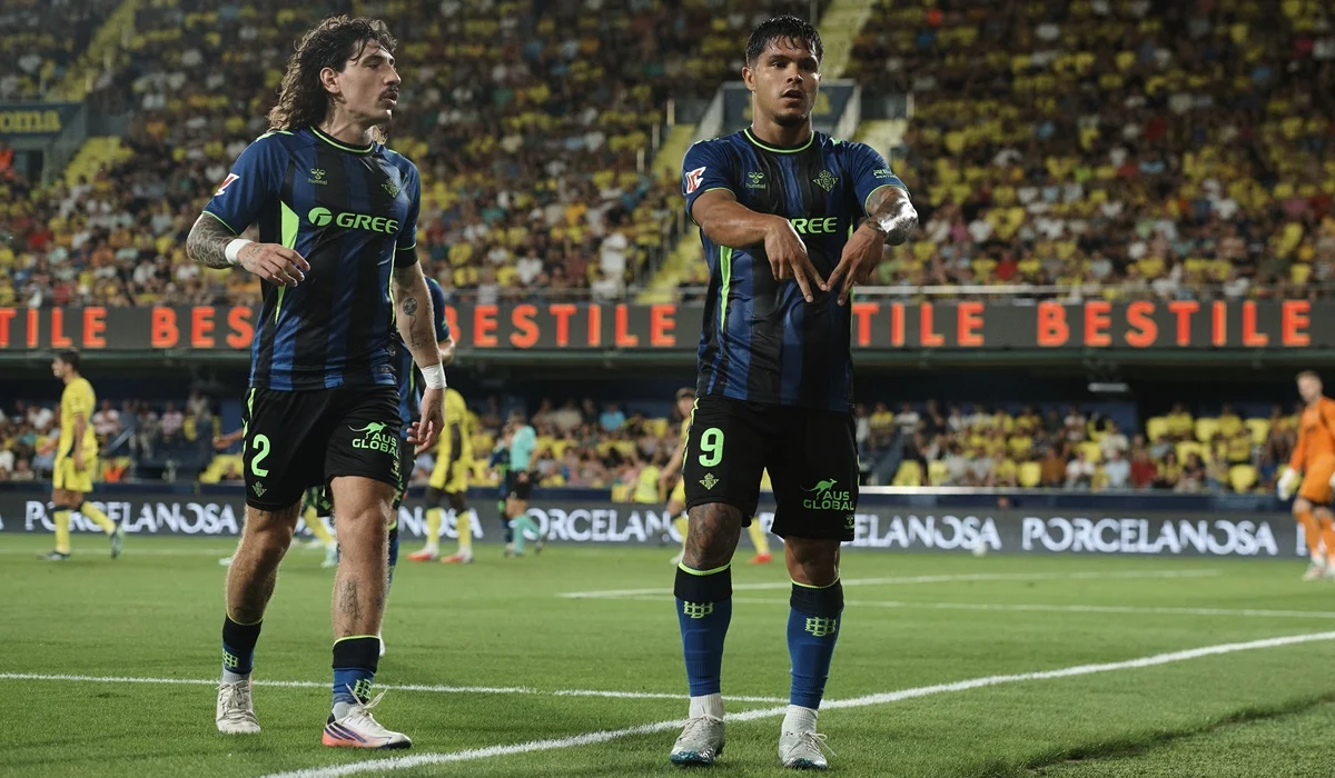 Betis ganó en la Cerámica y hundió aún más a Villarreal