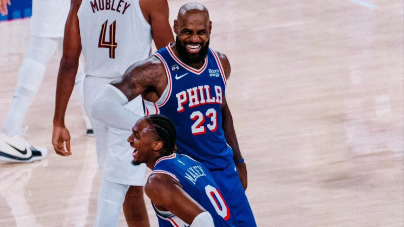 Los 76ers de LeBron James concretaron una histórica remontada ante los Cavaliers