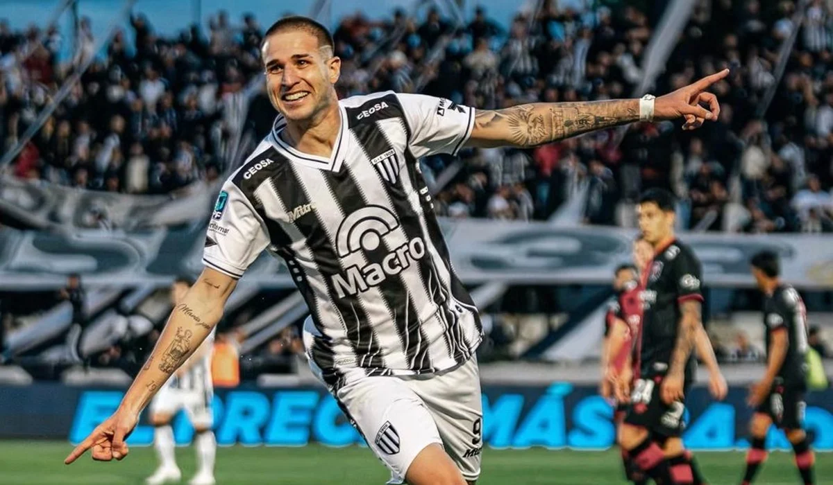 Módica, el goleador de Argentina que sueña con jugar con Italia