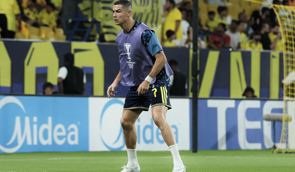 Al Nassr y Neftchi Fergana comenzó una hora más tarde tras el alerta