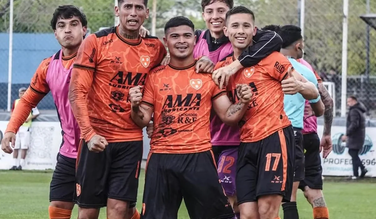 Berazategui ganó y jugará la final de la Primera C con Luján