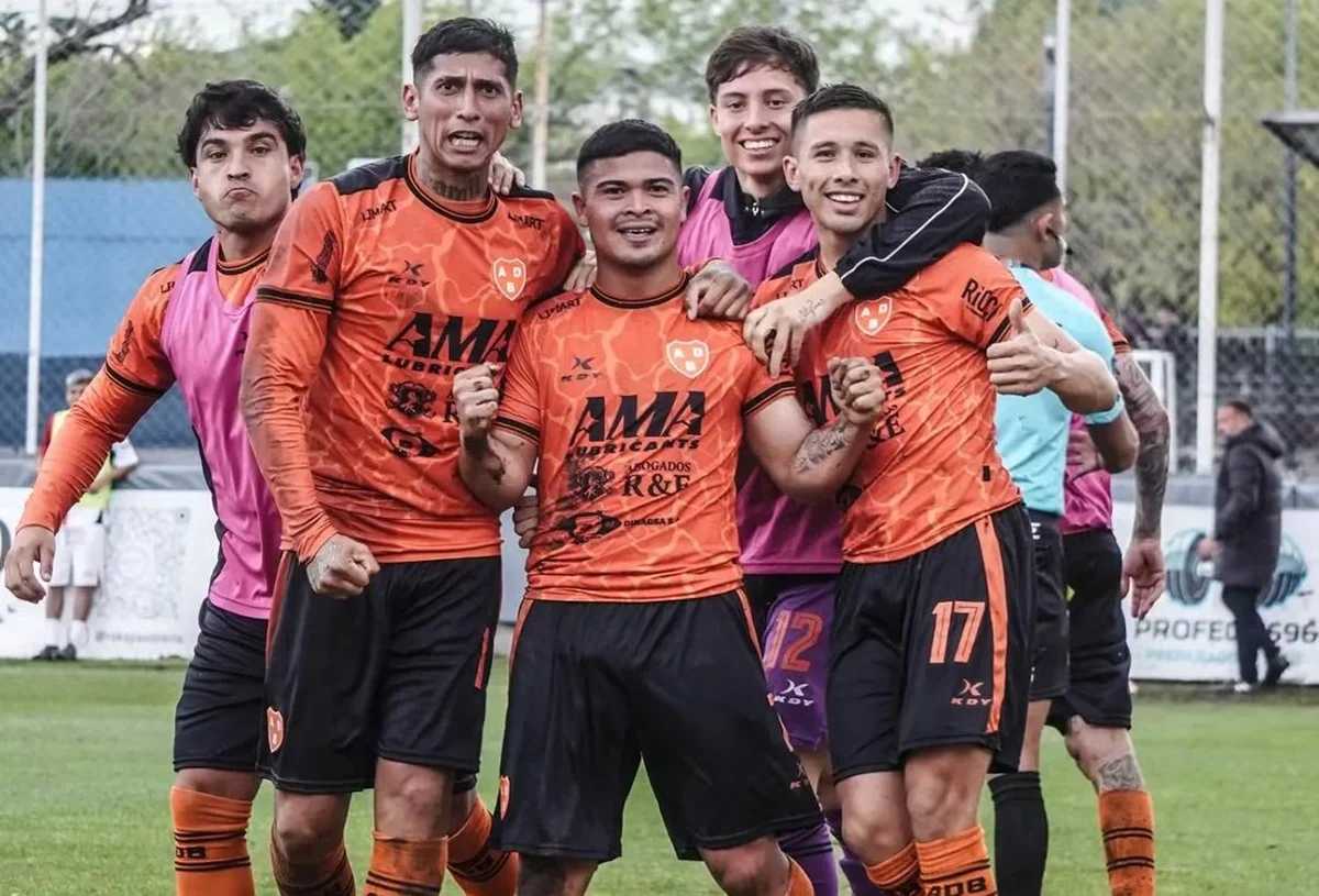 Berazategui ganó y jugará la final de la Primera C con Luján