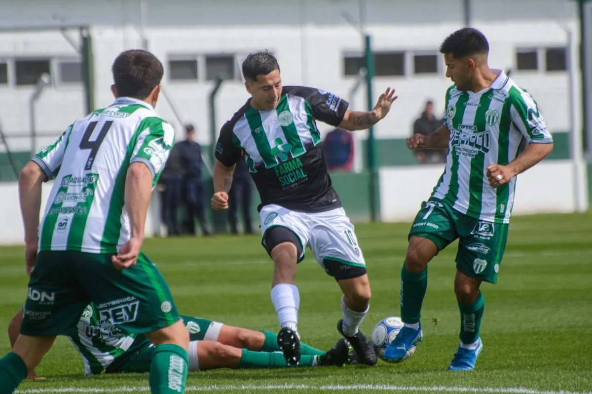 Laferrere opacó a Camioneros con doblete de Jonatan Morán