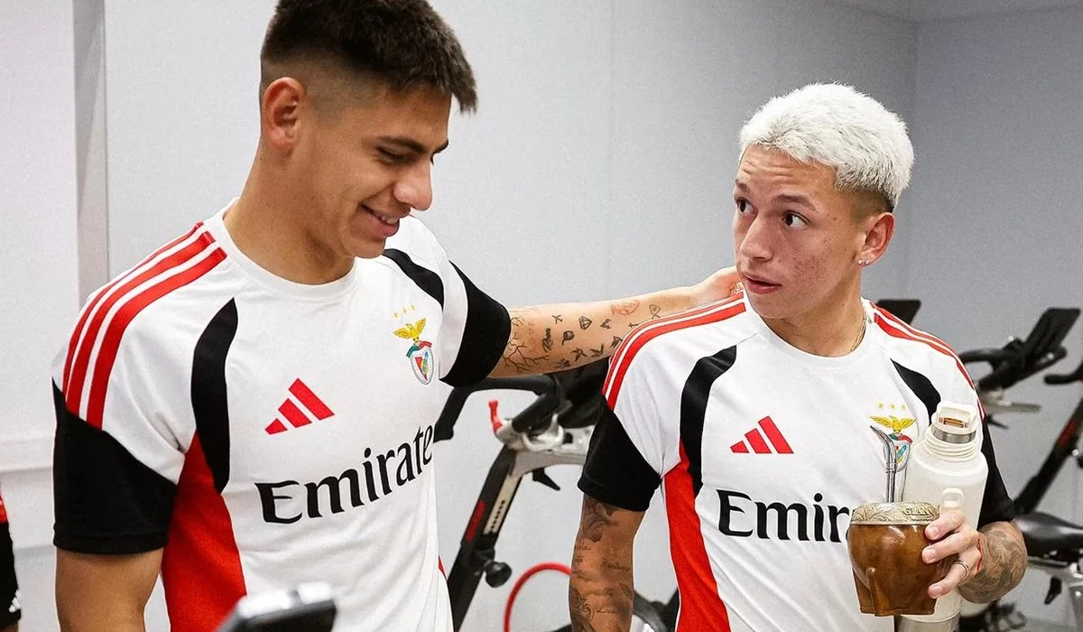 Claudio Echeverri fue al banco por sexta vez en Benfica