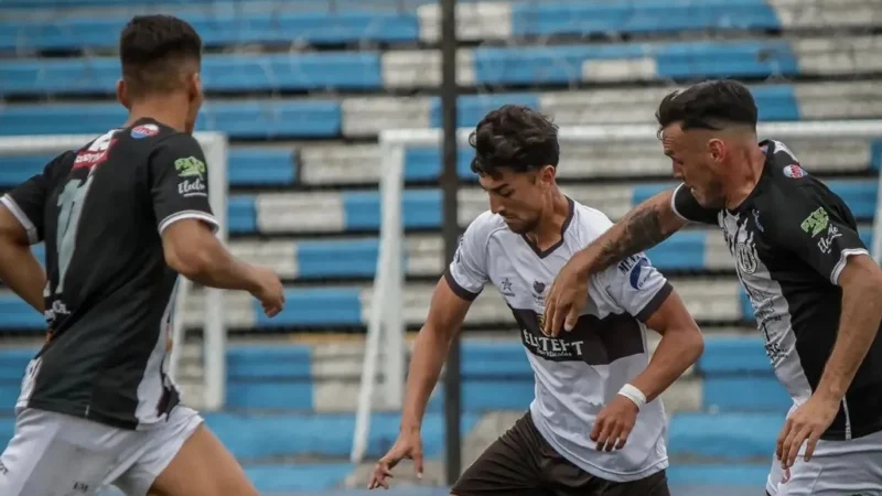 Fénix salvó la categoría con sufrido triunfo ante Atlas en Libertad