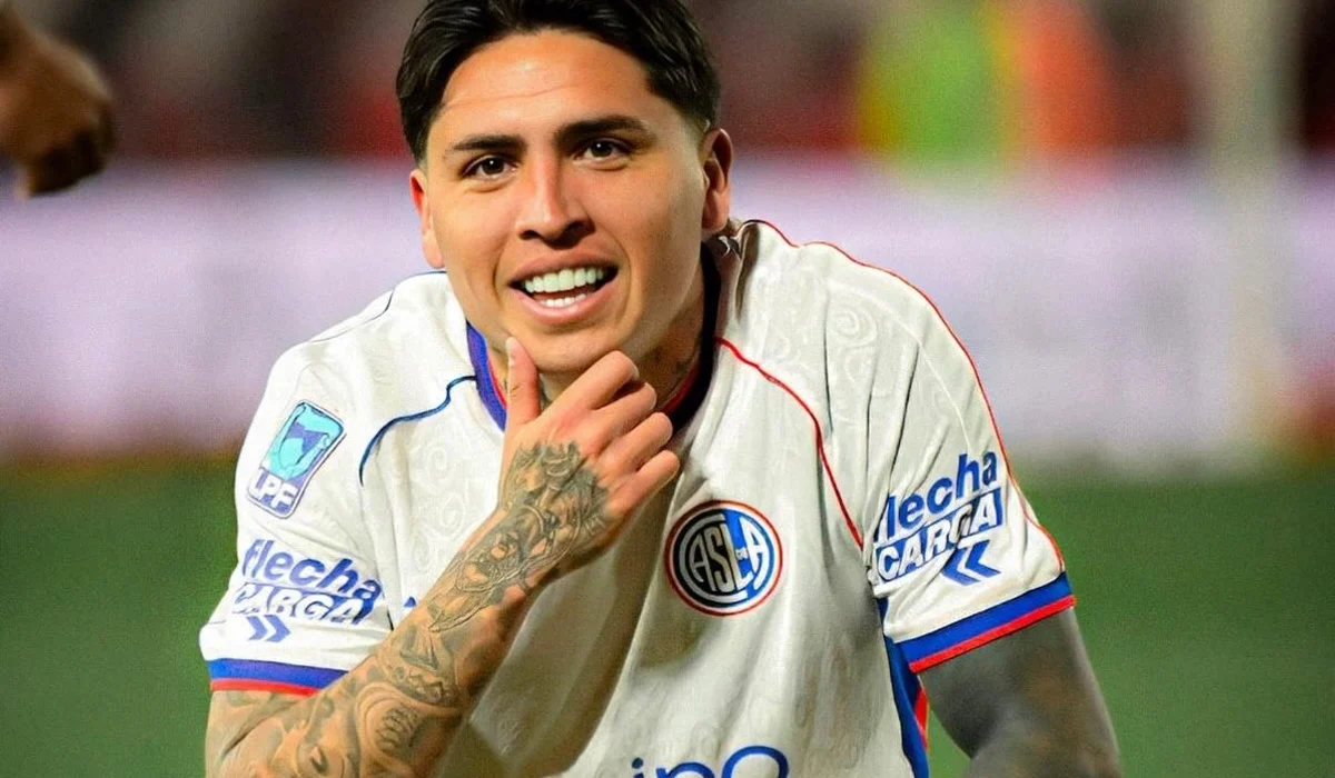 Facundo Farías salió lesionado en San Lorenzo y encendió alarmas