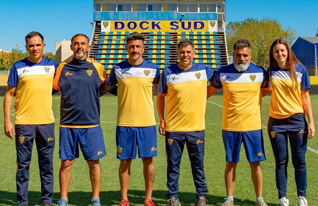 Miguel Elía renunció en Dock Sud tras la goleada sufrida ante Armenio
