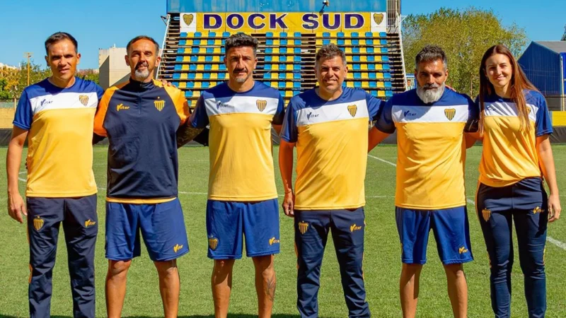 Miguel Elía renunció en Dock Sud tras la goleada sufrida ante Armenio