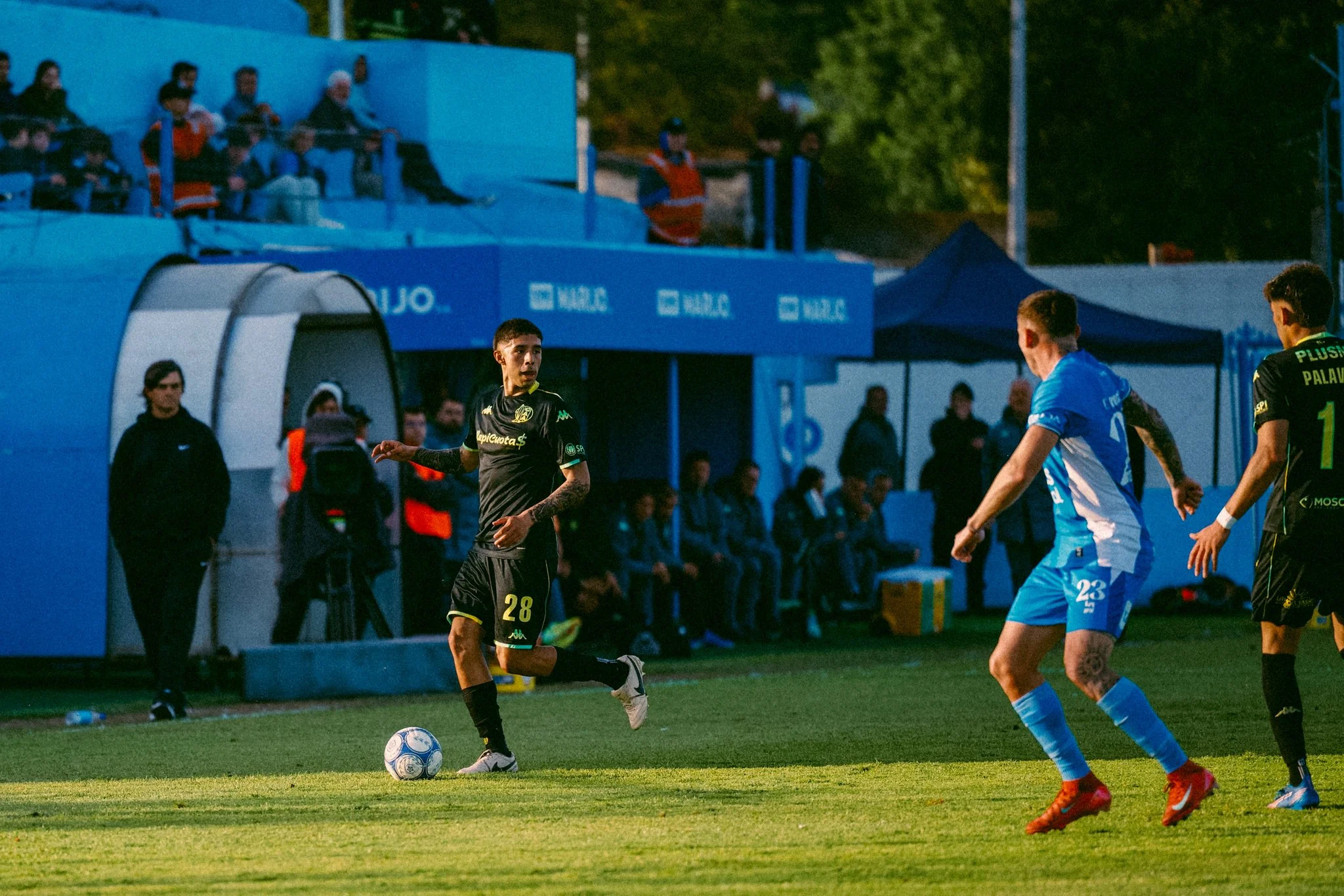 Estudiantes de Río Cuarto remontó en el final y dejó al borde del descenso a Aldosivi