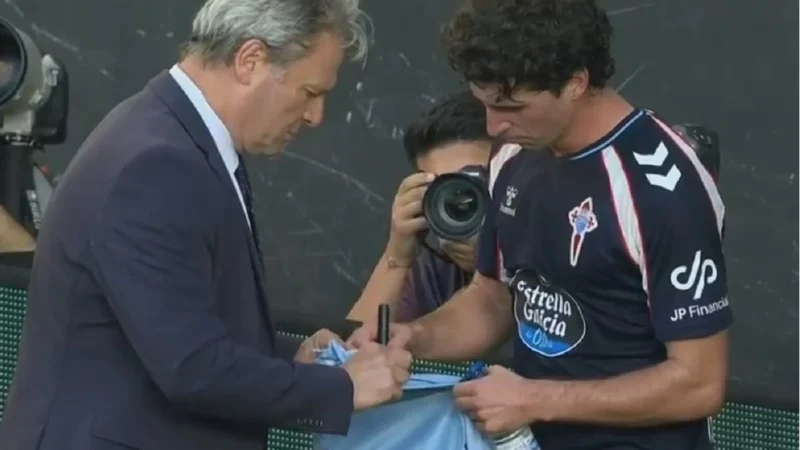 Hugo González se lesionó en el Celta y aún así le firmó una camiseta a un niño en Vallecas