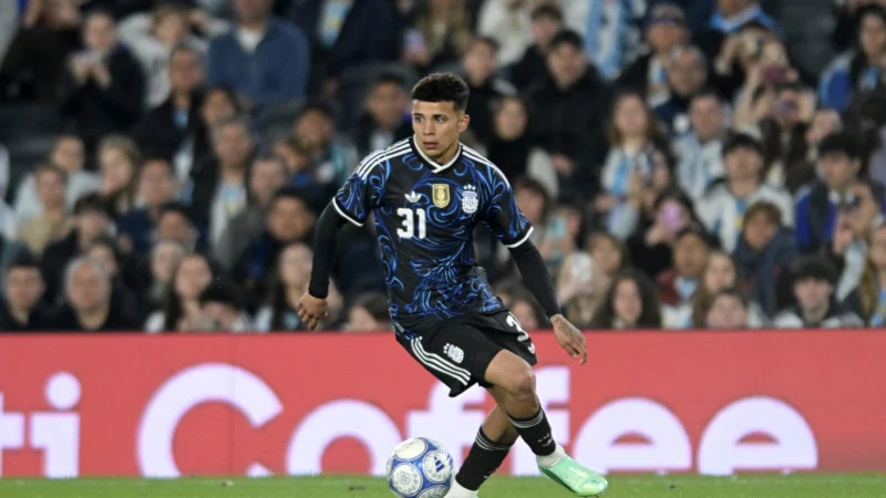 Un día después de su doblete ante Unión, Leonel Flores sumó minutos en la goleada de Argentina frente a Burkina Faso